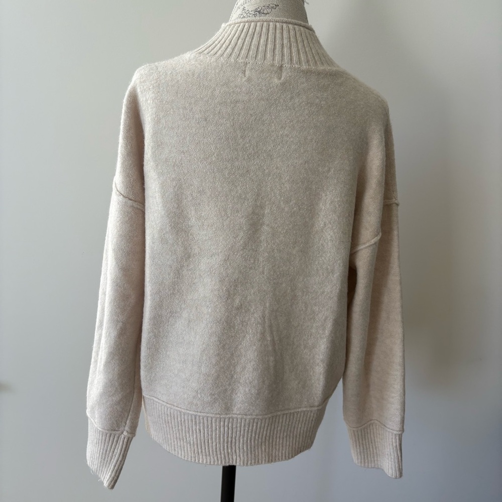 Universal Thread Sweater - Picture 3 of 8